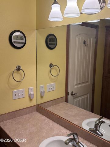 2109 E 25th Street, Joplin, MO 64804