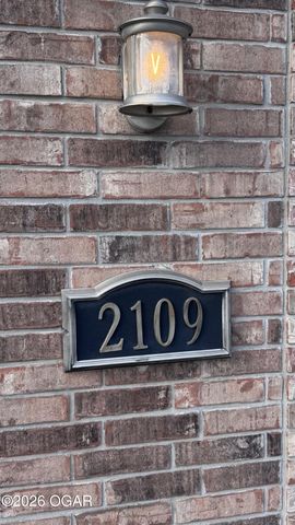 2109 E 25th Street, Joplin, MO 64804