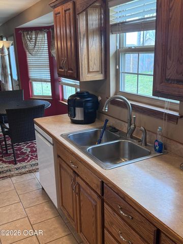 2109 E 25th Street, Joplin, MO 64804