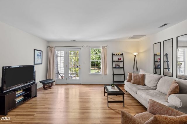 330 Standish Drive, Chapel Hill, NC 27517