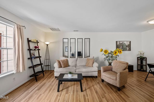 330 Standish Drive, Chapel Hill, NC 27517