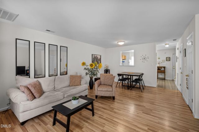 330 Standish Drive, Chapel Hill, NC 27517