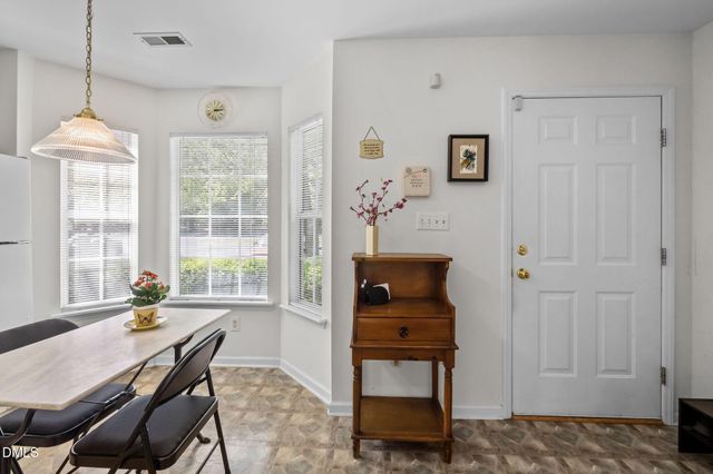 330 Standish Drive, Chapel Hill, NC 27517