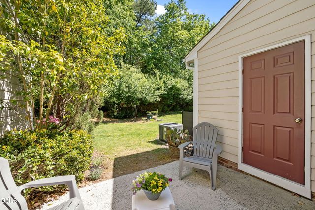 330 Standish Drive, Chapel Hill, NC 27517