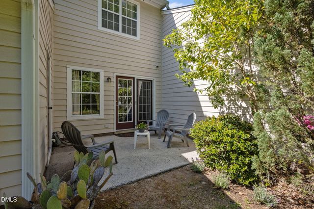 330 Standish Drive, Chapel Hill, NC 27517