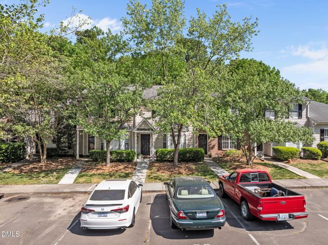 330 Standish Drive, Chapel Hill, NC 27517