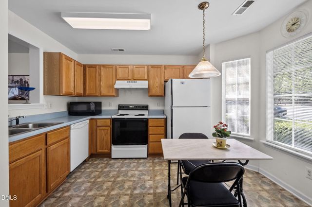 330 Standish Drive, Chapel Hill, NC 27517