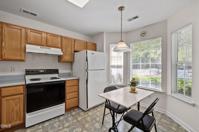 330 Standish Drive, Chapel Hill, NC 27517