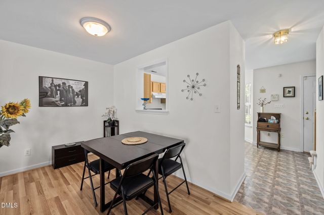 330 Standish Drive, Chapel Hill, NC 27517