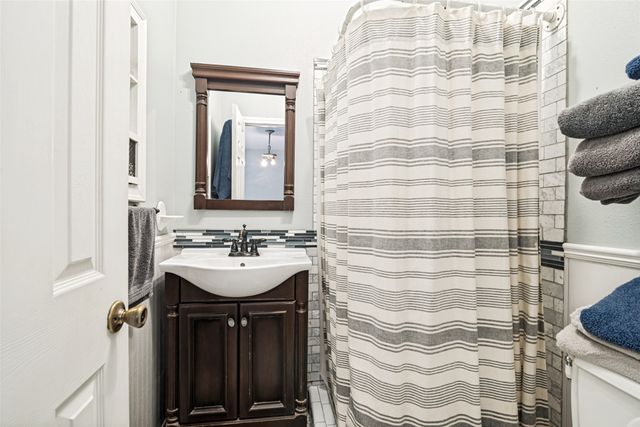 10690 County Road 2450, Terrell, TX 75160