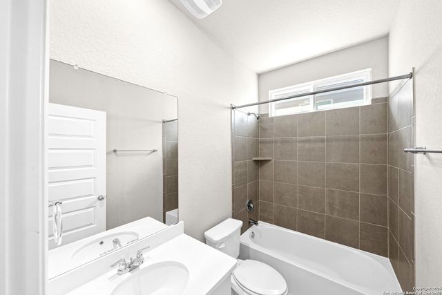 5139 Longhorn River, Converse, TX 78109