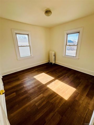 111 N 3rd Street, New Hyde Park, NY 11040