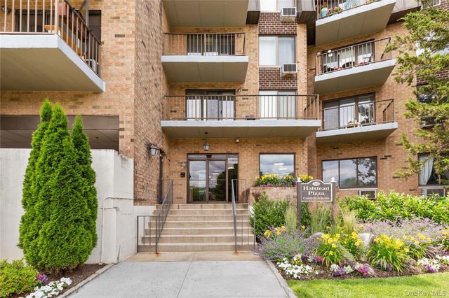 560 Halstead Avenue 3B, Harrison, NY 10528