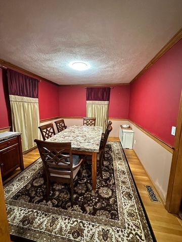 93 A Lexington St, Burlington, MA 01803