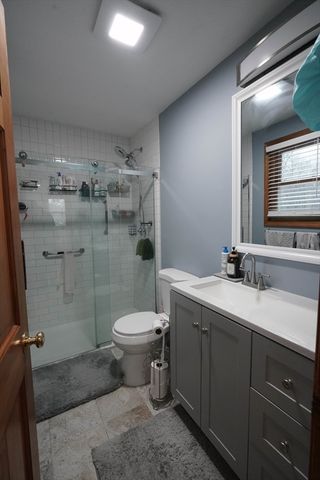 93 A Lexington St, Burlington, MA 01803