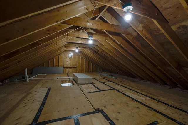 93 A Lexington St, Burlington, MA 01803