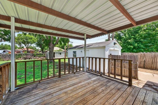 217 E Ercoupe Drive, Midwest City, OK 73110