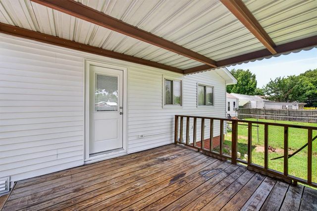 217 E Ercoupe Drive, Midwest City, OK 73110