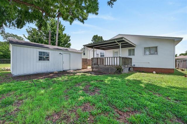 217 E Ercoupe Drive, Midwest City, OK 73110
