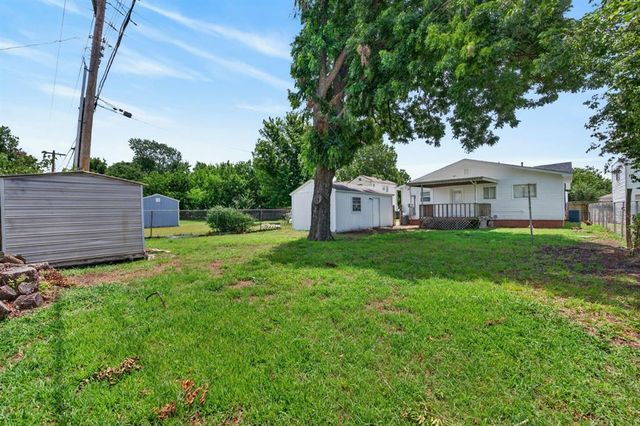 217 E Ercoupe Drive, Midwest City, OK 73110