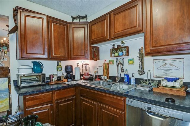 201 Westover Ave Apt 203, Norfolk, VA 23507