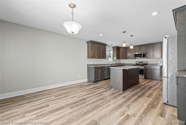 4429 River Road, East China, MI 48054