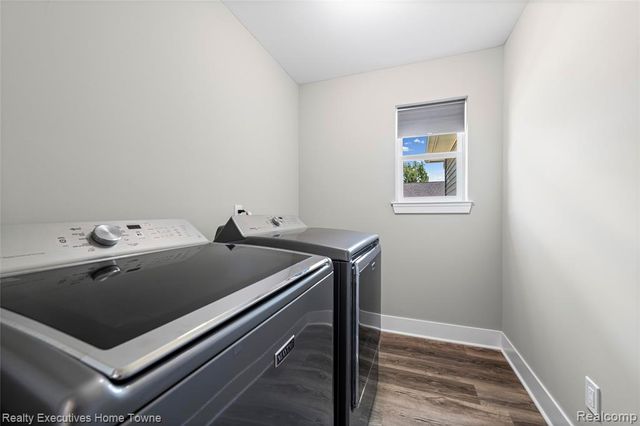 4429 River Road, East China, MI 48054