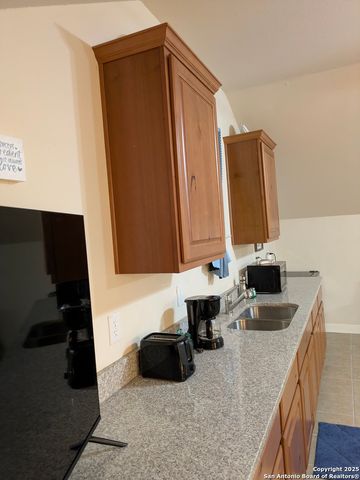 1026 Bridlewood, New Braunfels, TX 78132