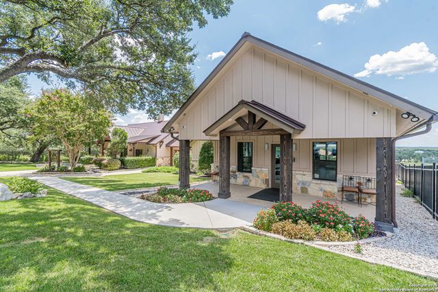 1026 Bridlewood, New Braunfels, TX 78132