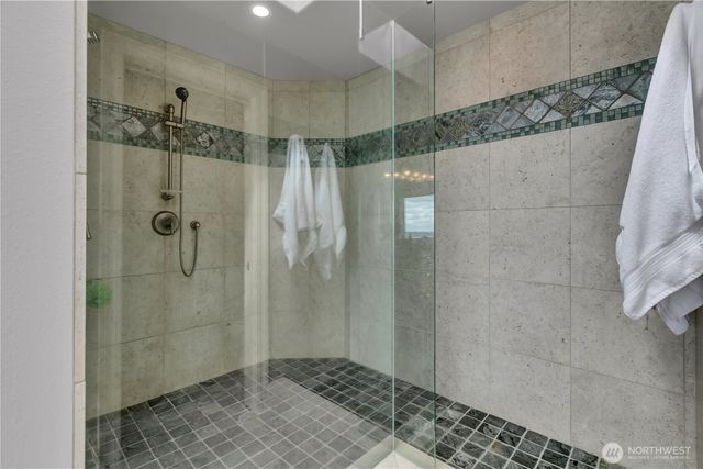 1512 49th Street NE, Tacoma, WA 98422