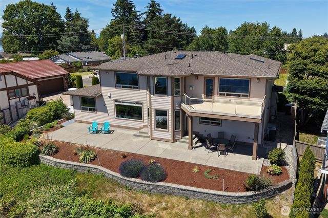 1512 49th Street NE, Tacoma, WA 98422