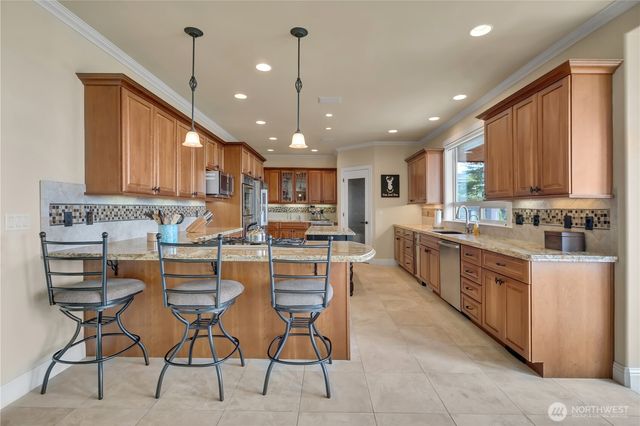 1512 49th Street NE, Tacoma, WA 98422
