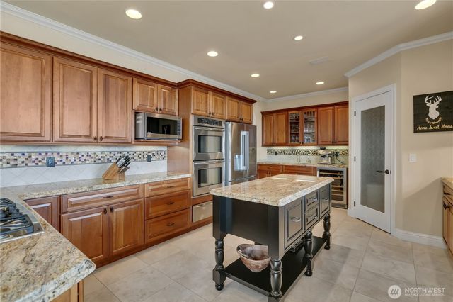 1512 49th Street NE, Tacoma, WA 98422