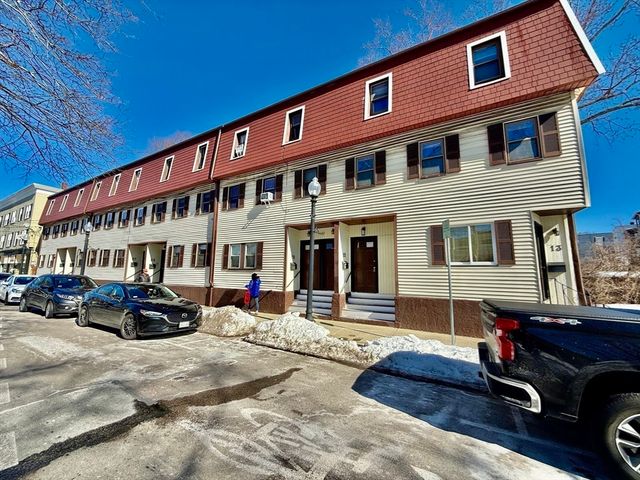 15 Berwick St 15, Melrose, MA 02176