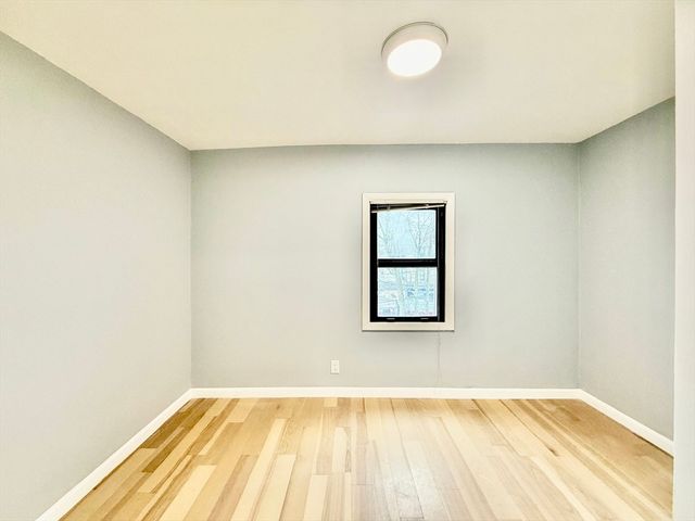 15 Berwick St 15, Melrose, MA 02176