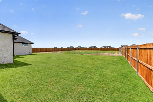140 Chapowits, Godley, TX 76044