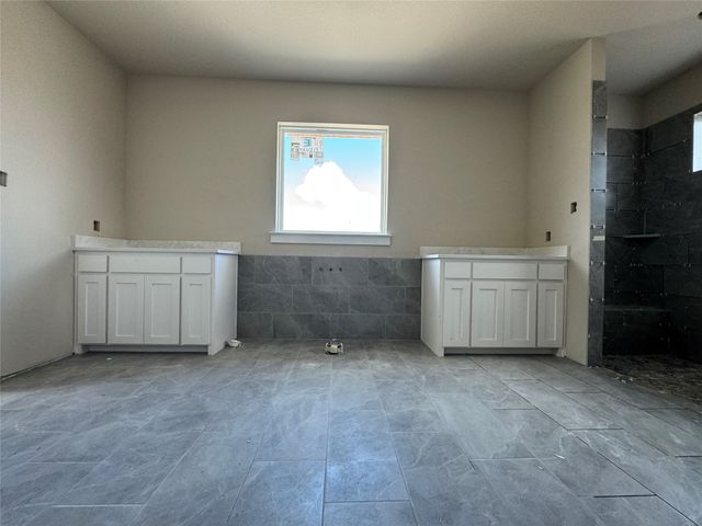 140 Chapowits, Godley, TX 76044