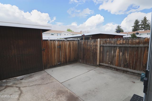 22 Smithridge Park, Reno, NV 89502