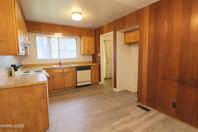 22 Smithridge Park, Reno, NV 89502