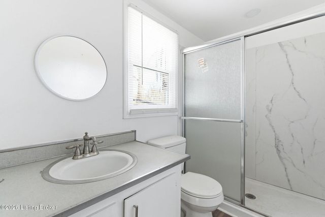 5533 Bruce Ave, Louisville, KY 40214