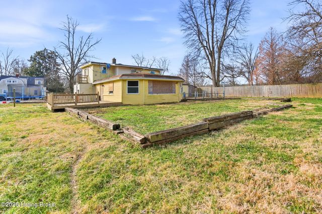 5533 Bruce Ave, Louisville, KY 40214