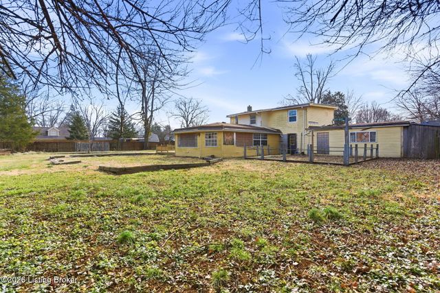 5533 Bruce Ave, Louisville, KY 40214