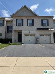 312 Milkweed Drive, Upper Macungie Twp, PA 18104