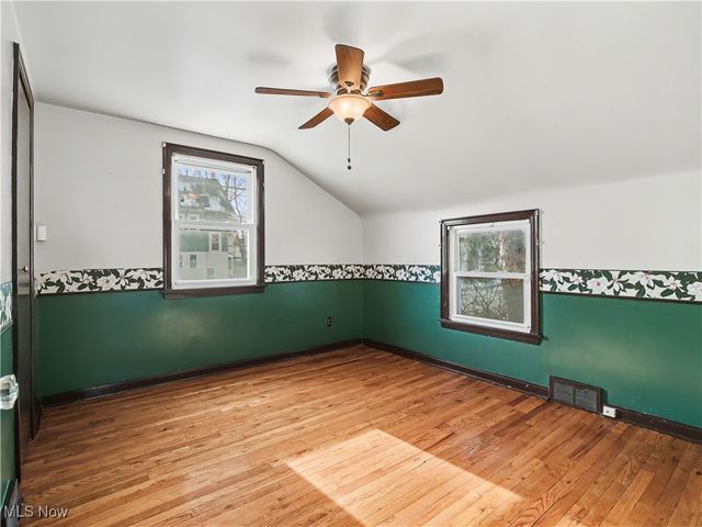 2200 Carabel Avenue, Lakewood, OH 44107