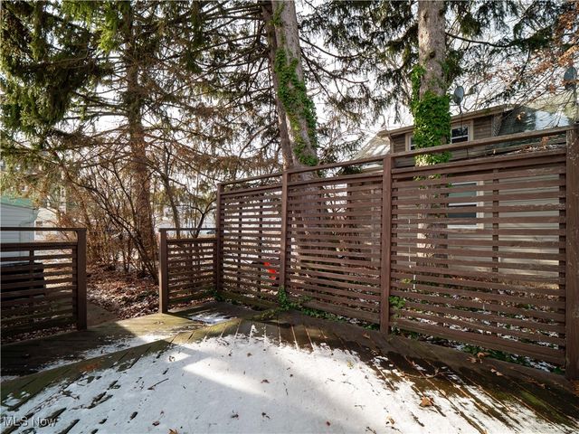 2200 Carabel Avenue, Lakewood, OH 44107