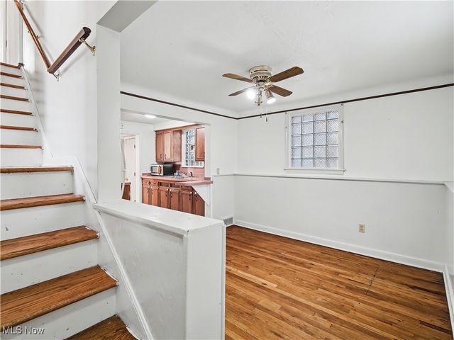 2200 Carabel Avenue, Lakewood, OH 44107