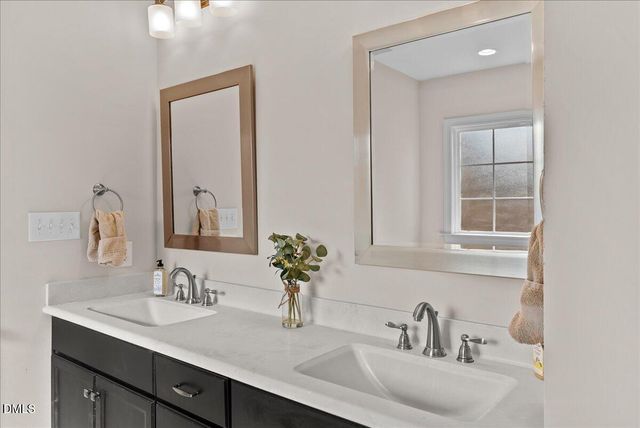 4821 Sweet Chestnut Lane, Raleigh, NC 27610