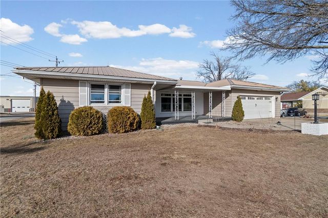 409 W Main Street, Maysville, MO 64469