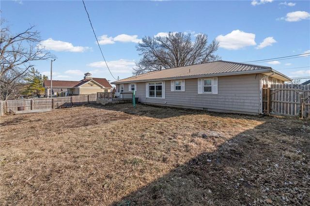 409 W Main Street, Maysville, MO 64469