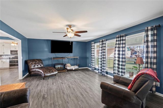 409 W Main Street, Maysville, MO 64469